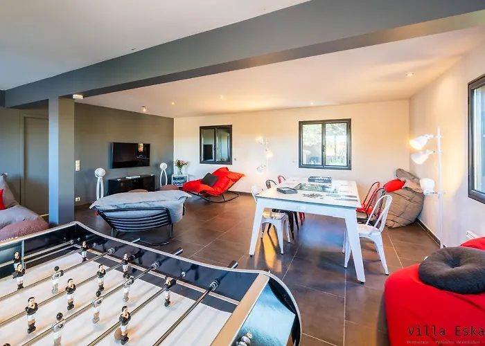 Eskapi Villa *